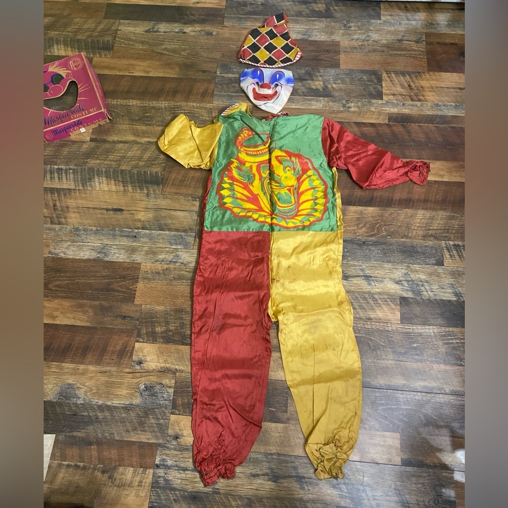 Vintage Masquerade Costume By Superb Halco Brand Clown Size Large Child 3 Piece - Picture 5 of 12